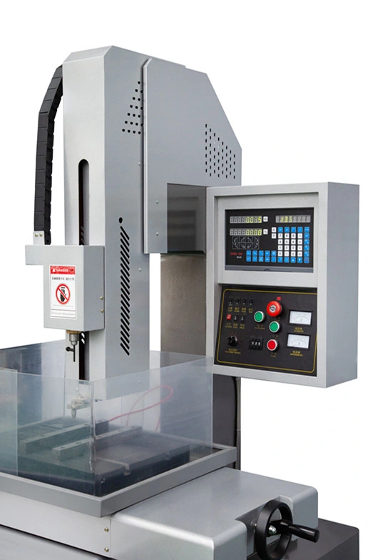 Präzisions-CNC-kleine Bohrung-Maschine dB703