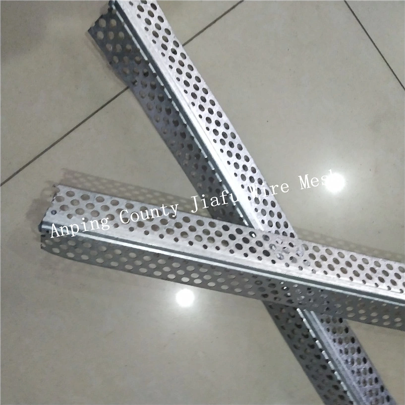 45mm * 45mm Galvanized Perforated Metal External Angle Plastering Bead