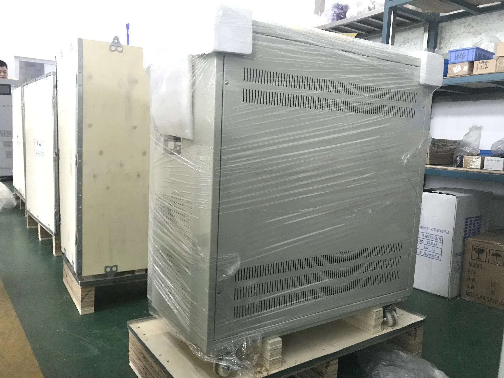 Non-Fermigation Wooden Package 3 Phase 10kVA Zener Controlled Transistor Series Voltage Regulator for Industrial Use