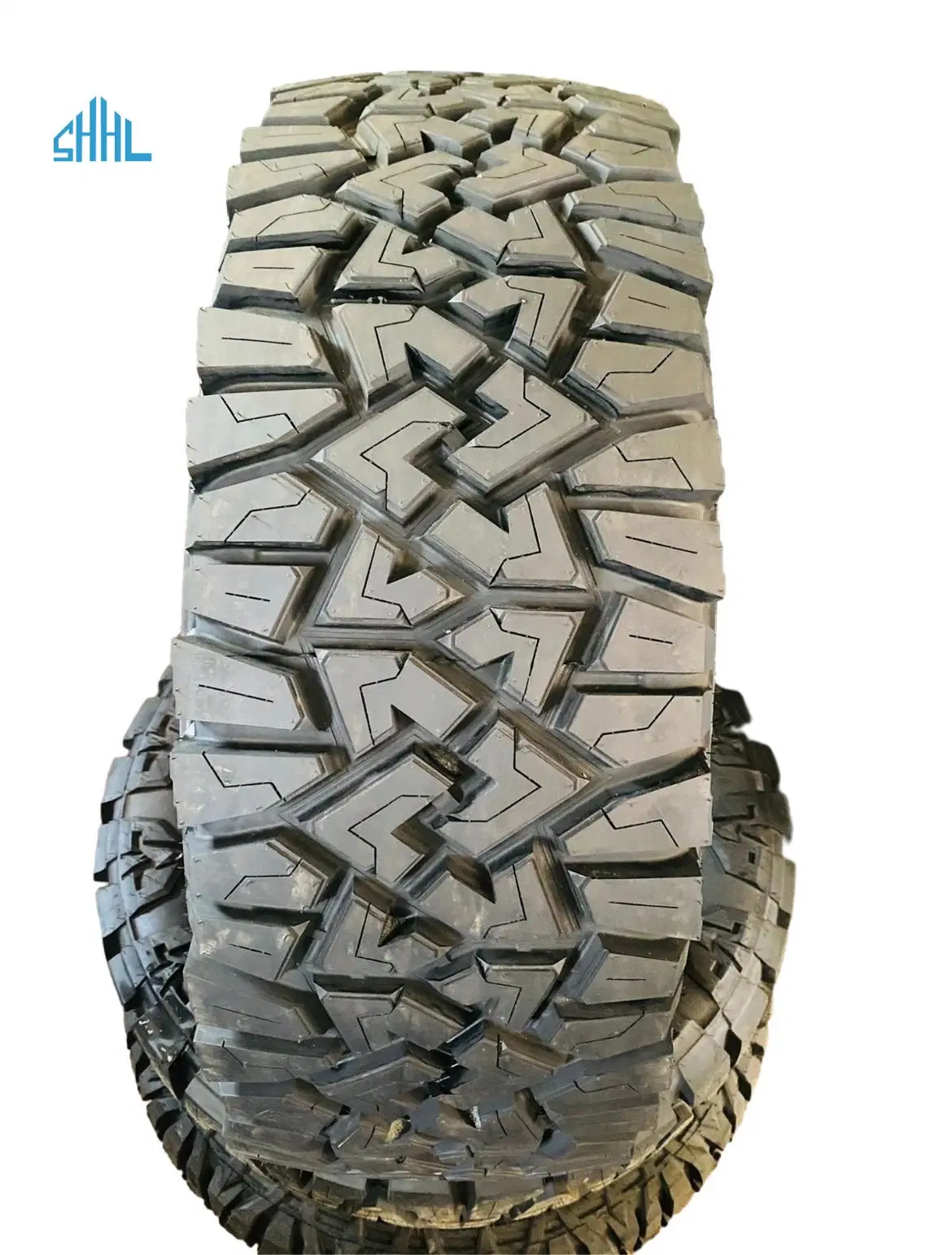 Strong Driving Force 5.50-16-8pr 6.00-14-6pr 6.00-16-6pr Rubber Wheel Tyres Loader Tires All Steel Radial Truck Tires