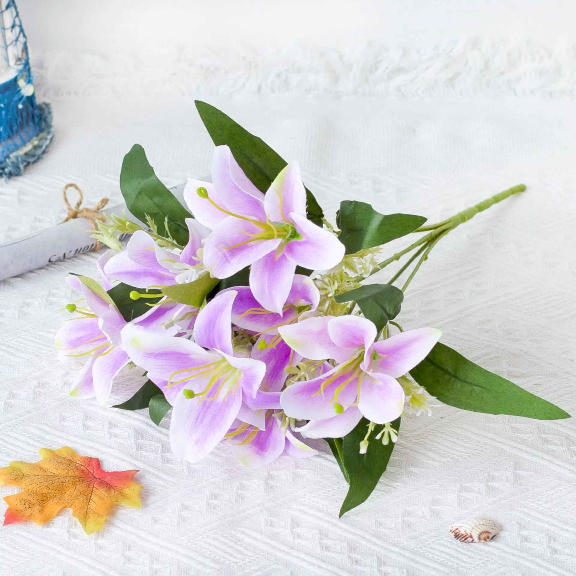 Simulated Lily Wedding Decoration Silk Artificial Flower Arrangement