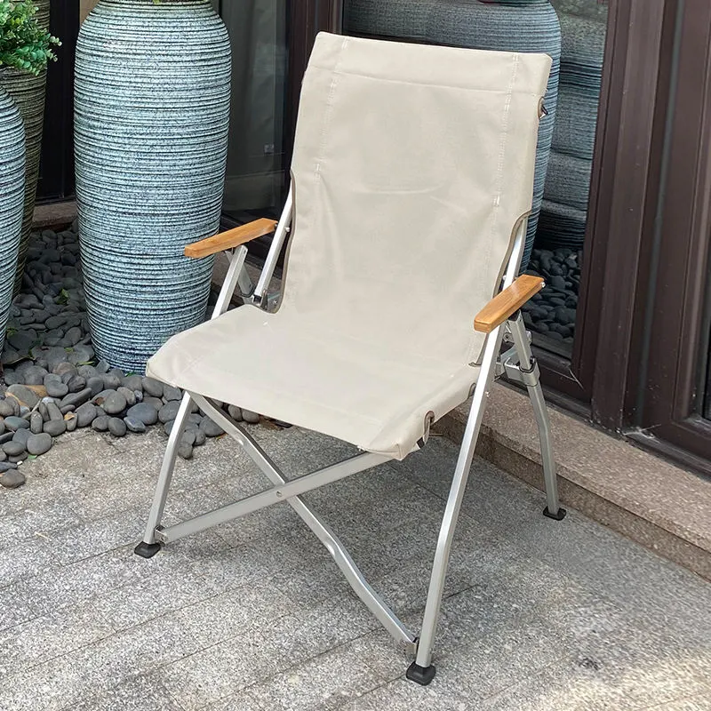 Chaise de camping pliante en métal aluminium confortable pour l'extérieur.