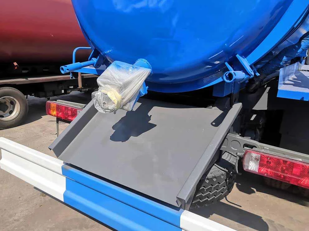 Hot Sale China HOWO Suction Sewage Truck 336HP 6*4 for Sale