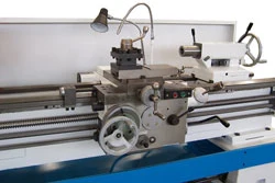 CS6266c Universal Metall Hochpräzise Horizontaldrehmaschine große Spindelbohrung Robuste Manuelle Drehdrehmaschine Für Spaltbett