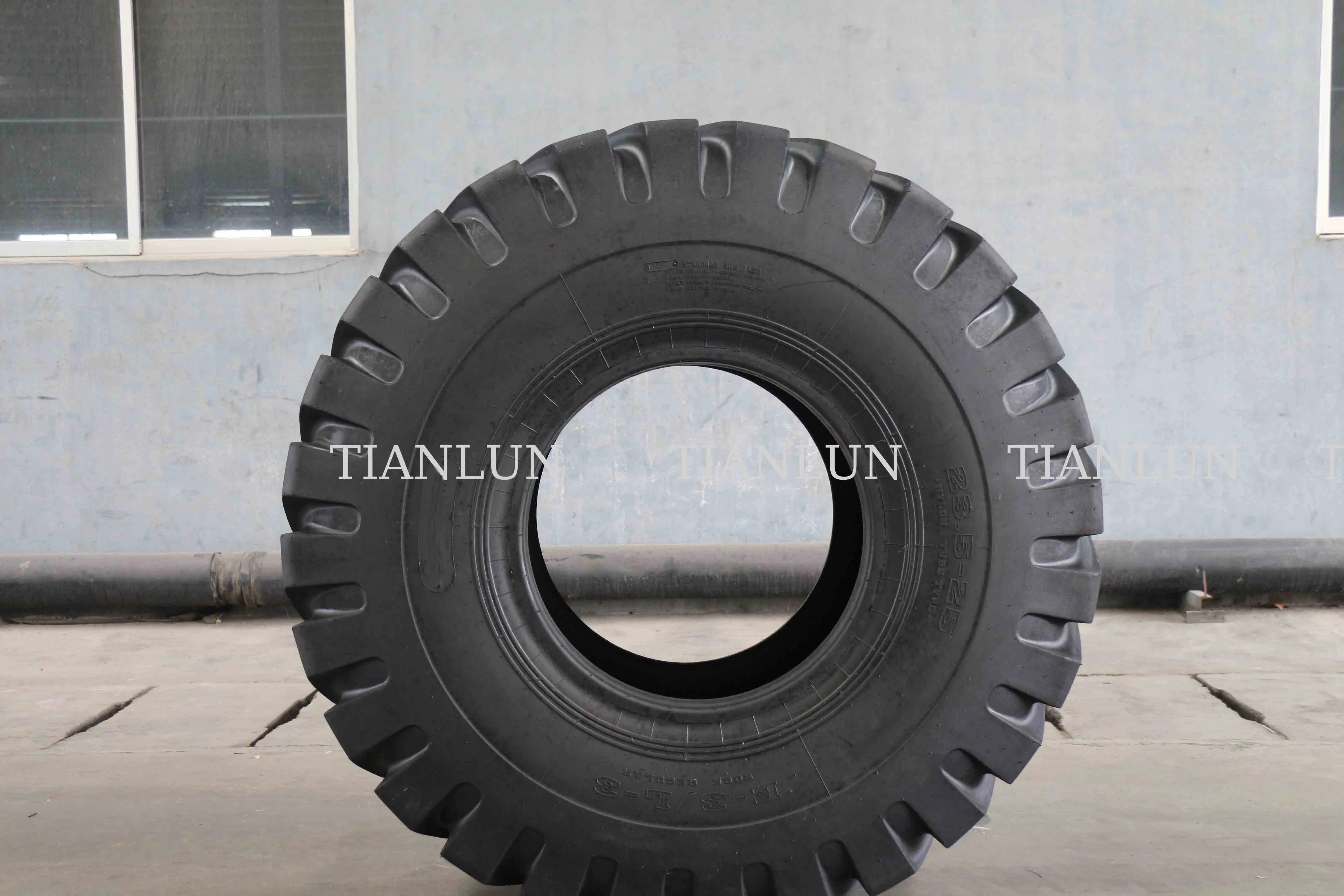 E3/L3 Bias Belted Wheel Loader Grader Earthmover Backhoe Reach Stacker Desert Port Machine Tt/Tl Compactor Industry OTR Tyre/ Tire (13.00-25) with DOT SGS