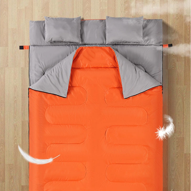 Sac de couchage double léger et imperméable pour l'extérieur avec 2 oreillers de camping pour sac à dos de camping.