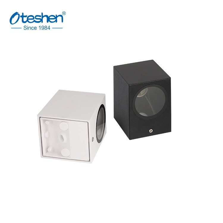 Square GU10*1 Spotlight Housing PC Material Good Waterproof IP65 Outdoor Lighting Fixture