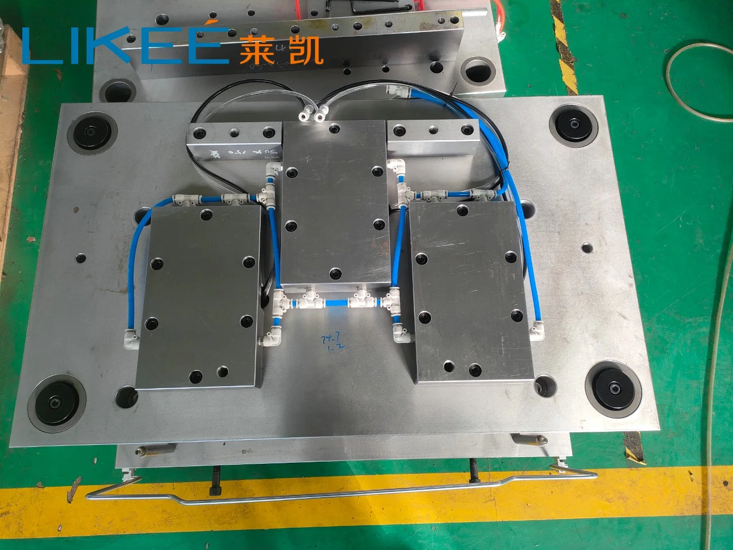 Multiple Cavities Aluminum Foil Container Mould for Full Size Pan