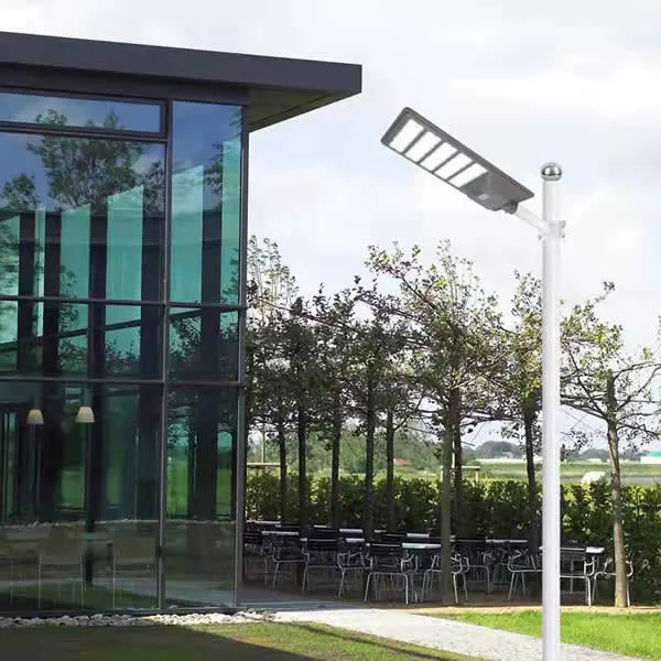 IP65 All in One Style Beleuchtung 6m Outdoor Solar Street Beleuchtung mit 50W LED-Licht und LiFePO4 Batteriesystem