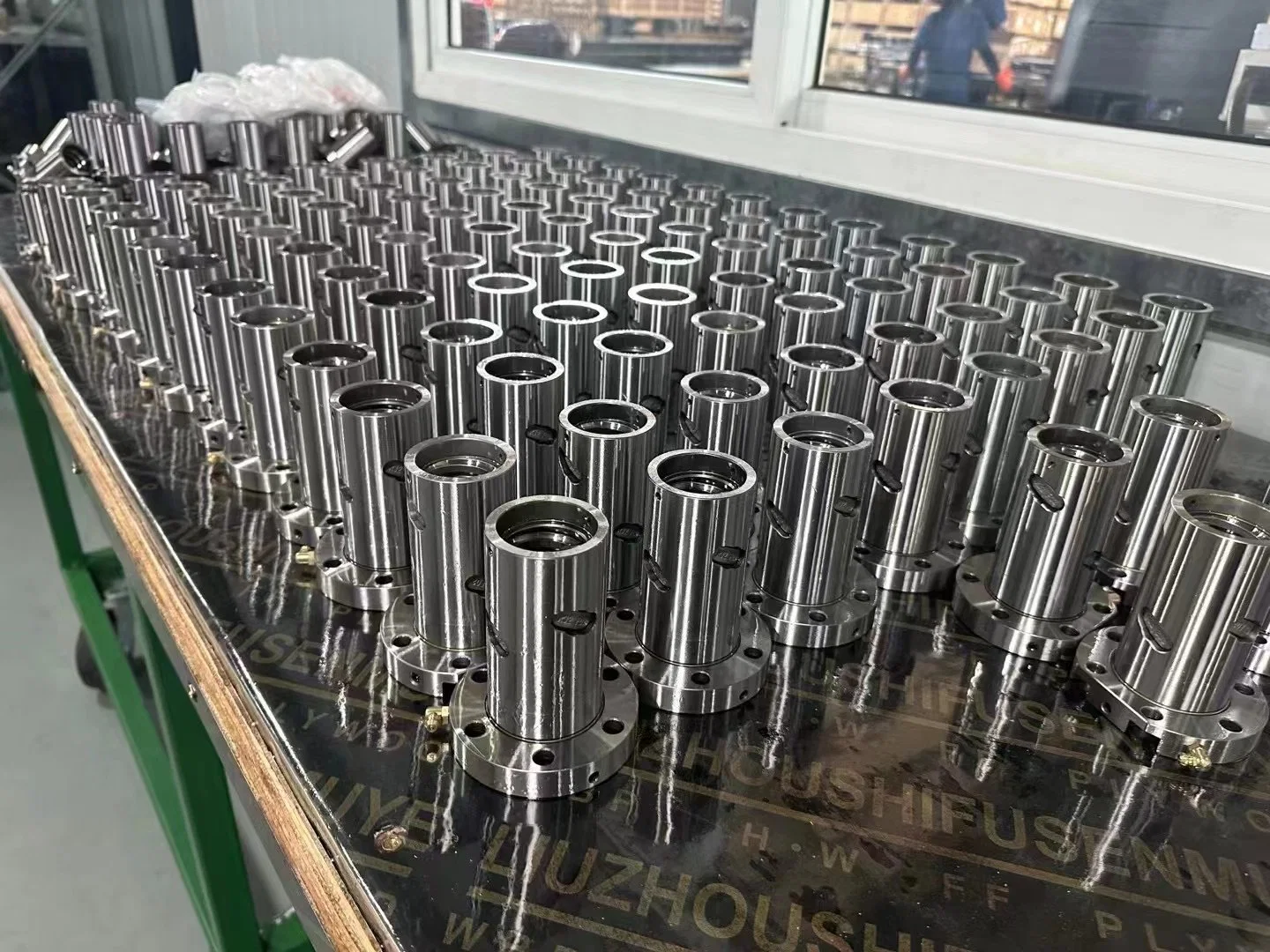 China la fabricación de autopartes de alta precisión de la guía lineal OEM personalizado C5 C7 del husillo de bolas laminados para maquinaria CNC