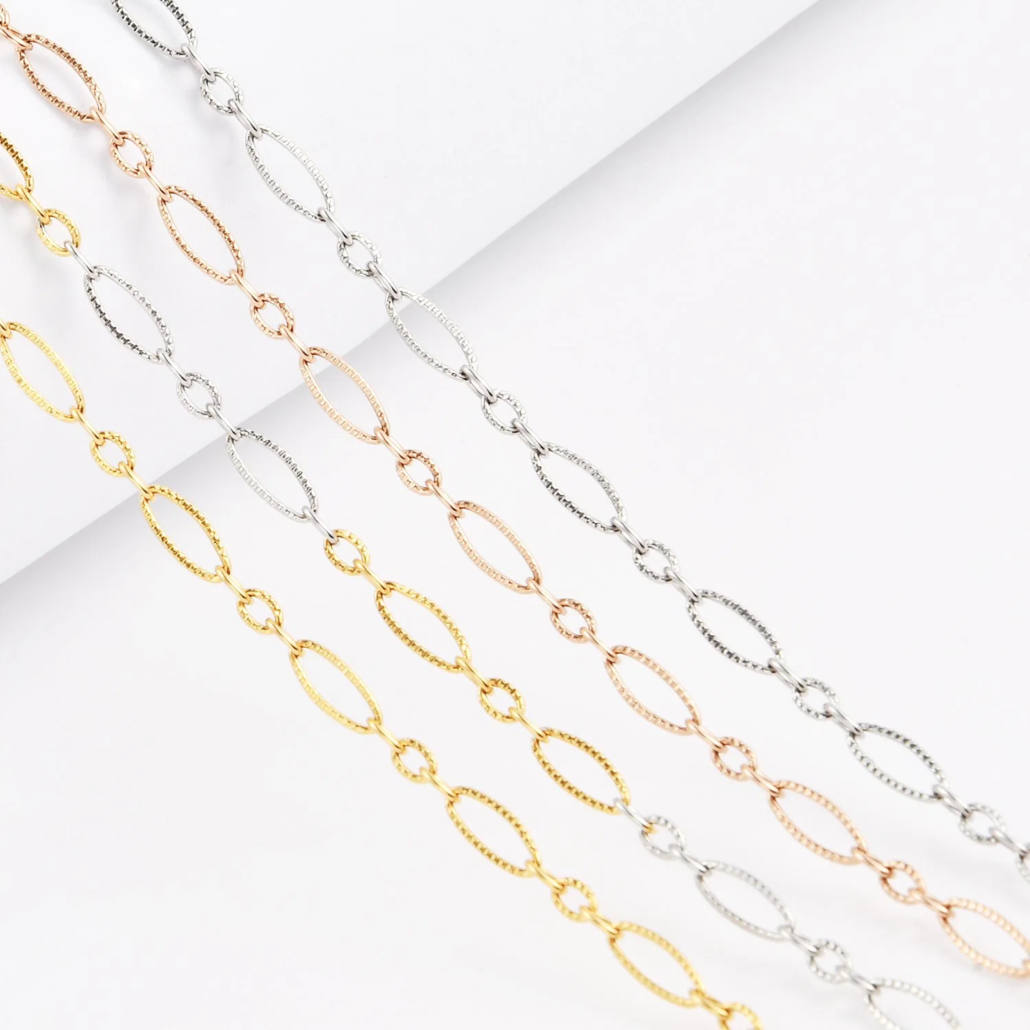 Joyas de moda collar de cadena de acero inoxidable en relieve de la cadena de cable Bulkbuy Dama Diseño de joyas