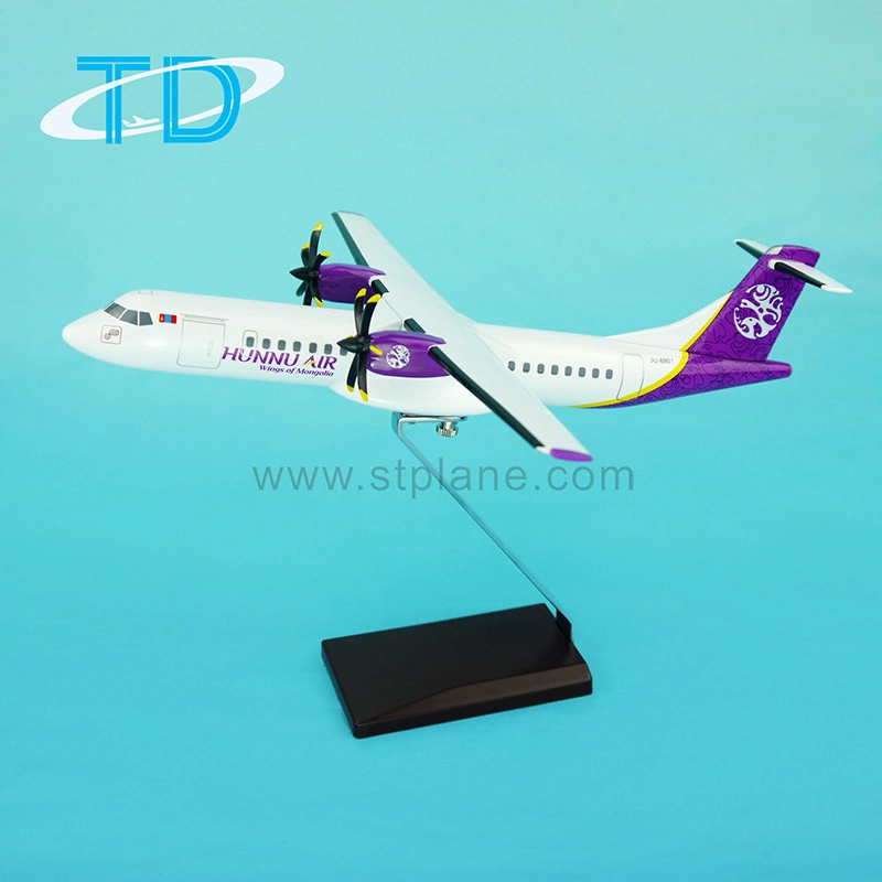 Hunnu Air Atr72-600 27cm Scale 1: 100 Synthetic Resin Model