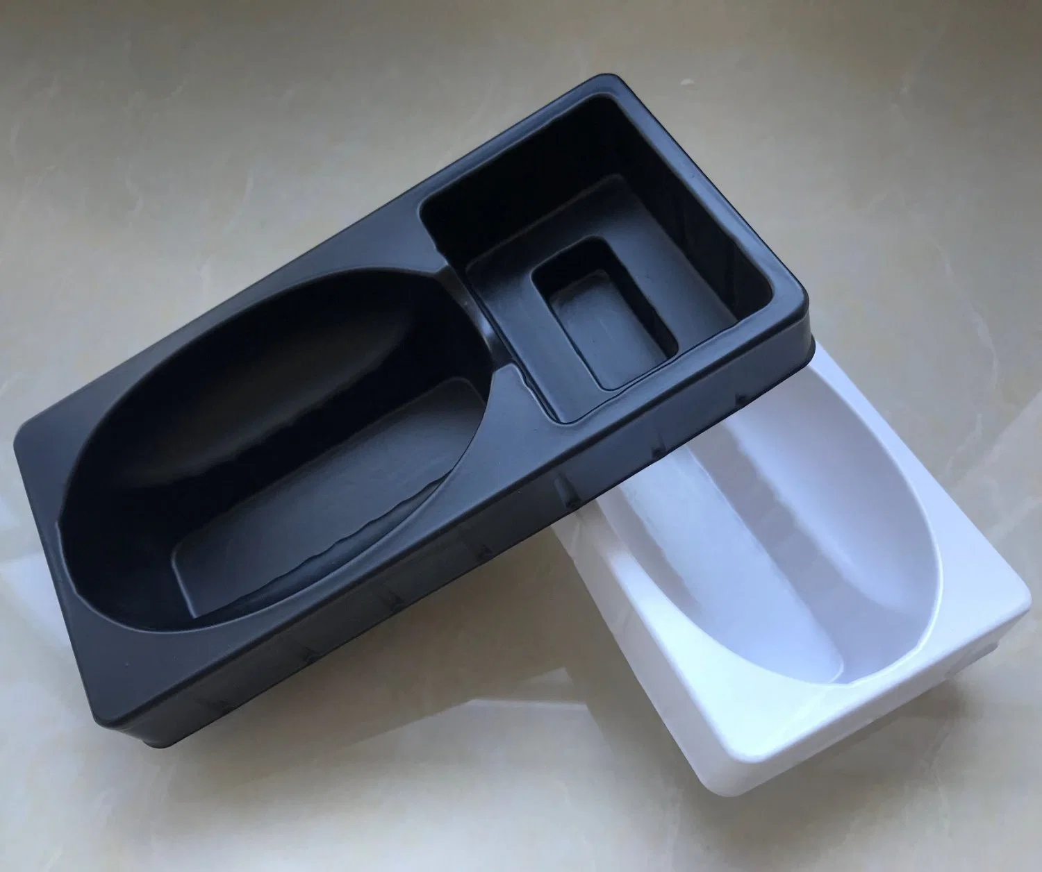 Custom cosmetic plastic packaging white PS plate PVC/PET blister tray