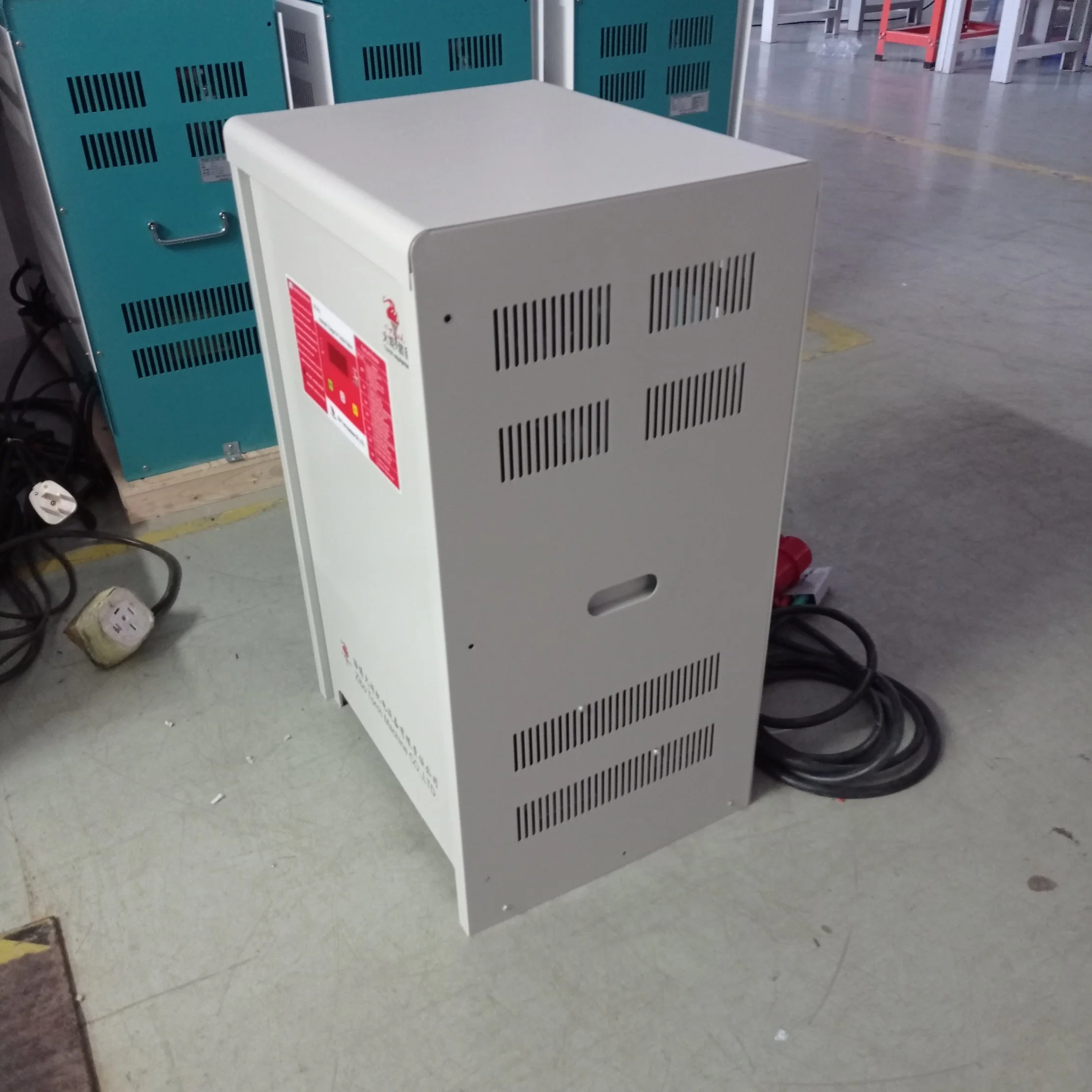 Corriente nominal de salida de CC 220A tasa de potencia 108kVA Unidad de tiristor Cargador de batería