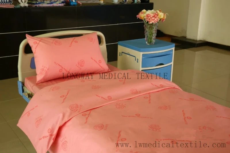 Bettbezug und Kissenbezug aus rosa reiner Baumwolle für das Krankenhaus