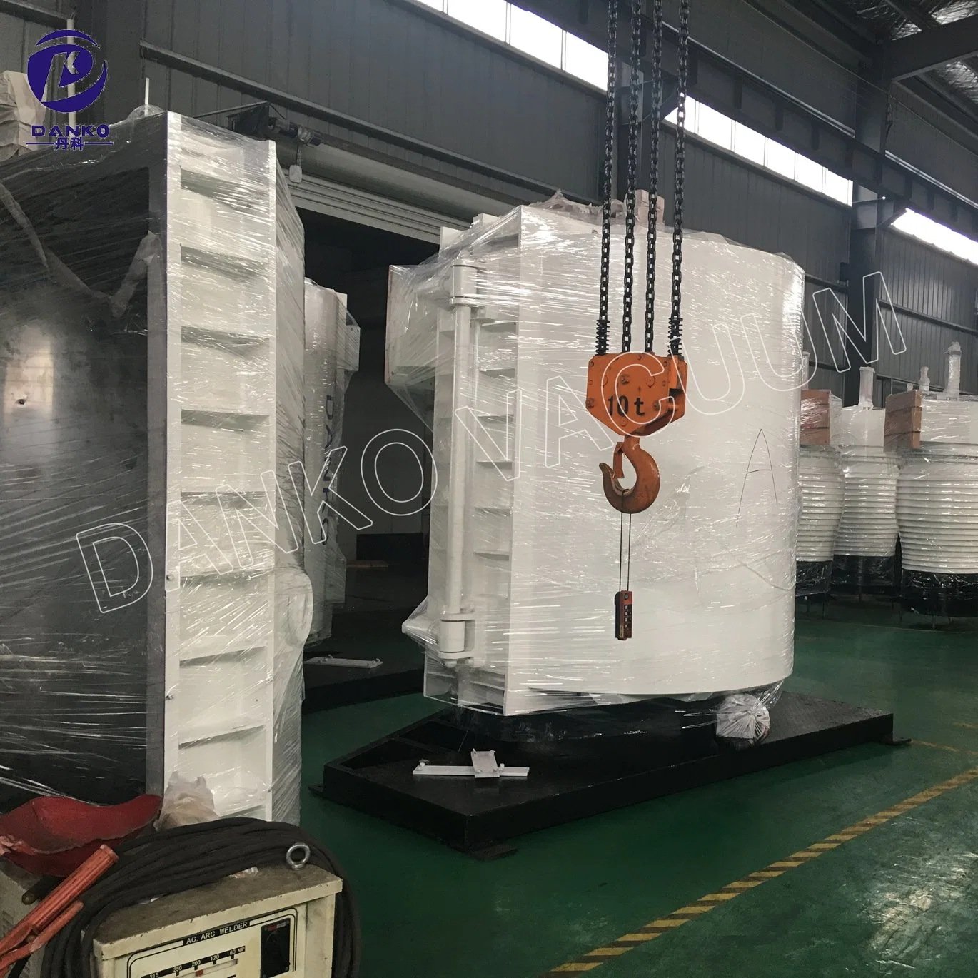 Evaporative Metallization Coating Line Using Tungsten Wire and Aluminum Wire