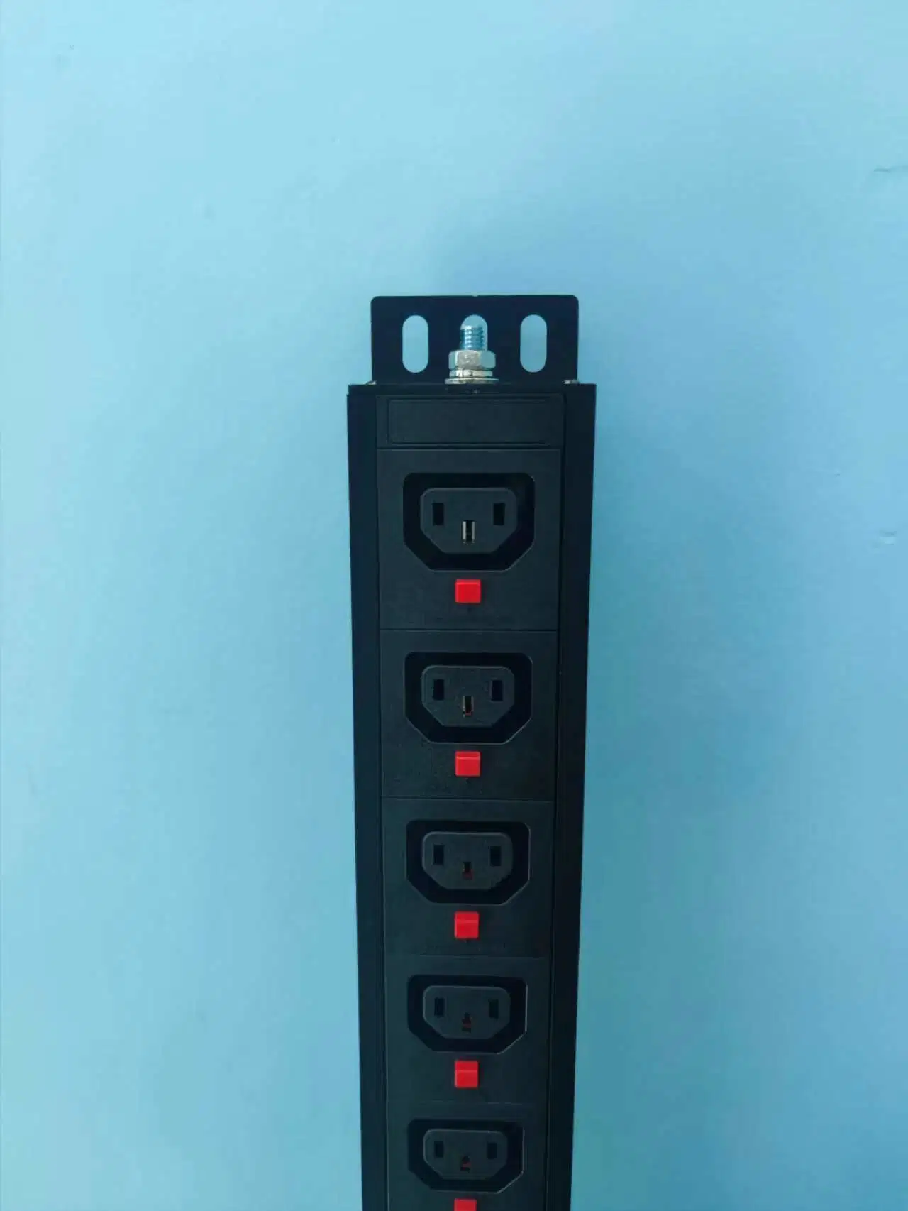 1u 240V 30A C13 6 bits dosée rack PDU