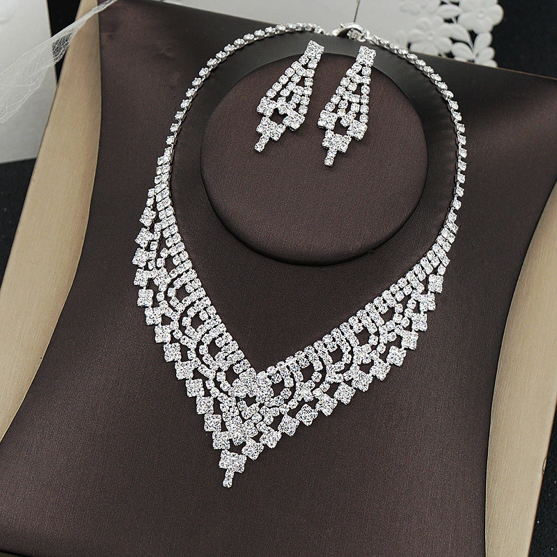 Yp190 Hot vente de diamants délicate de la clavicule Necklace Earring Set accessoire de mariage