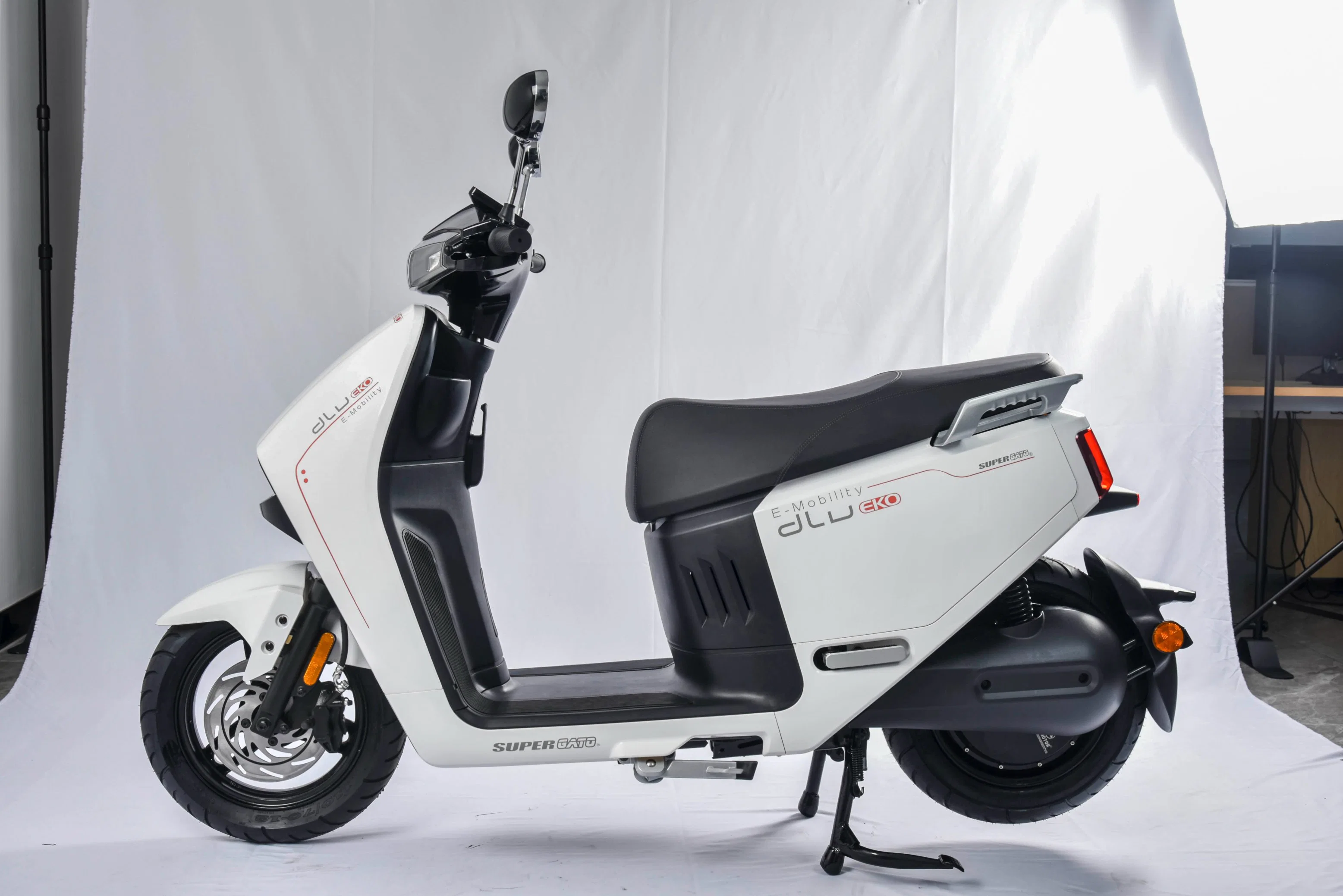 Jiangsu Wuxi Yolo Most Popular Electric Motorcycle/Quality Is Very Good/Niche