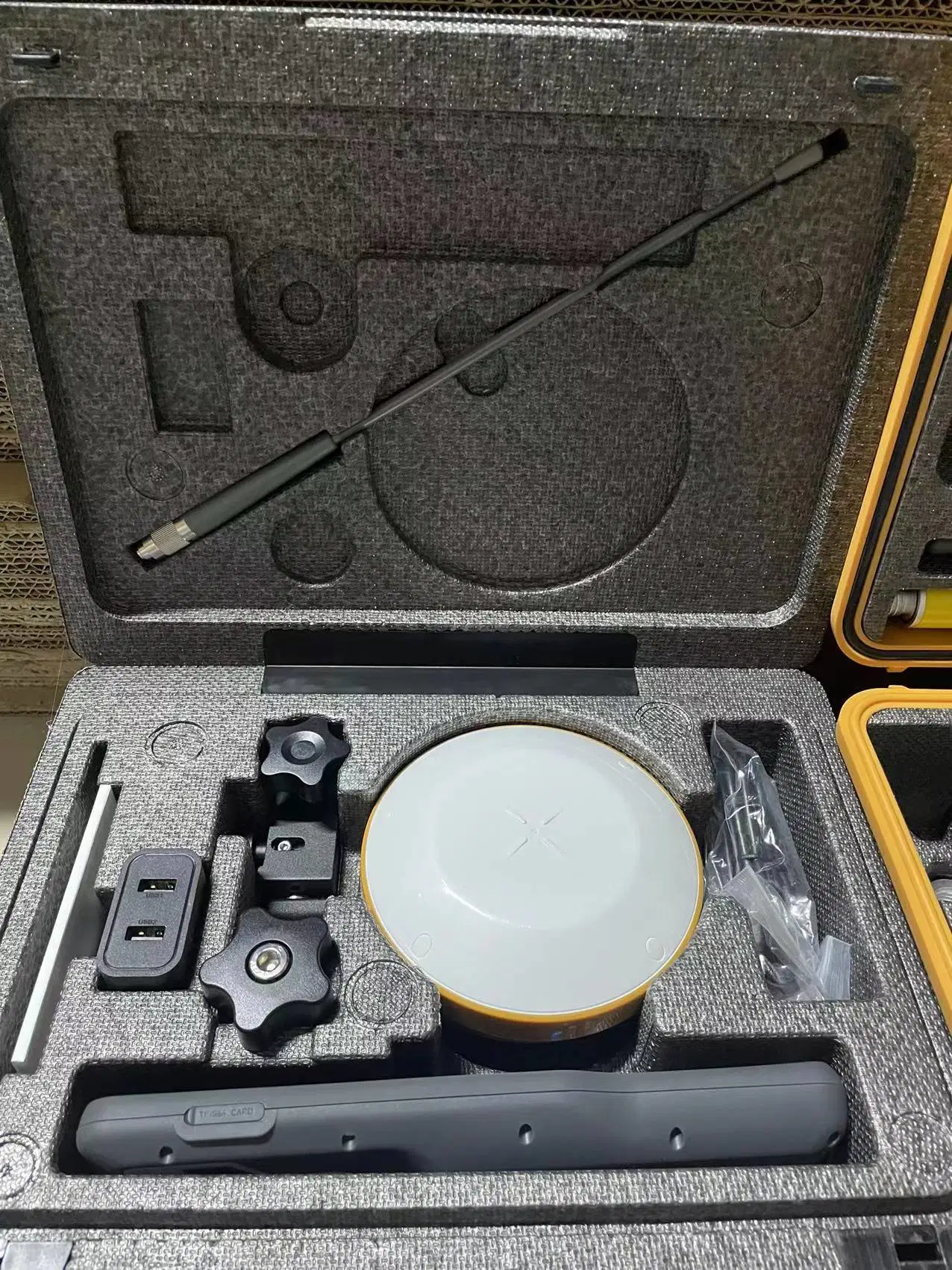 2022 Latest Model Hi Targetgnss V10 PRO Land Surveying Instrument Rtk Base and Rover GPS