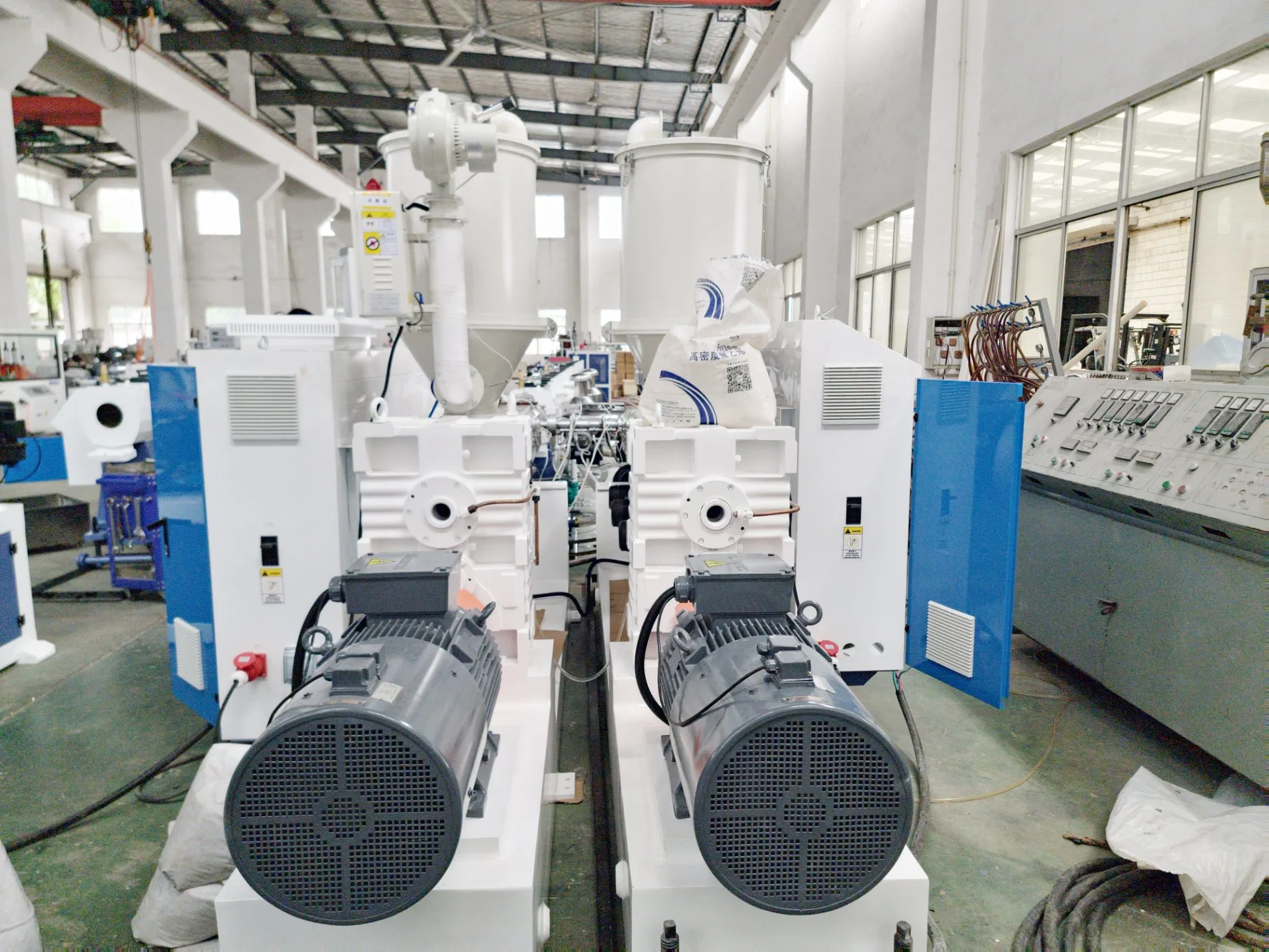 Plastic Soft Water Tube/PE HDPE LDPE PPR Conduit HDPE Single Wall Corrugated Pipe Extruder Machine Production Line