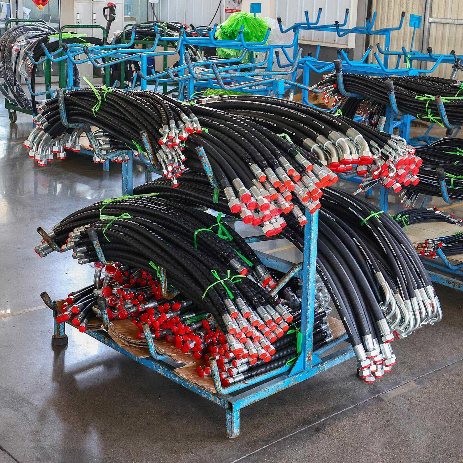 Production of Customized Rubber Hydraulic Hoses for Construction Machinery Vehicles High Pressure and Durable