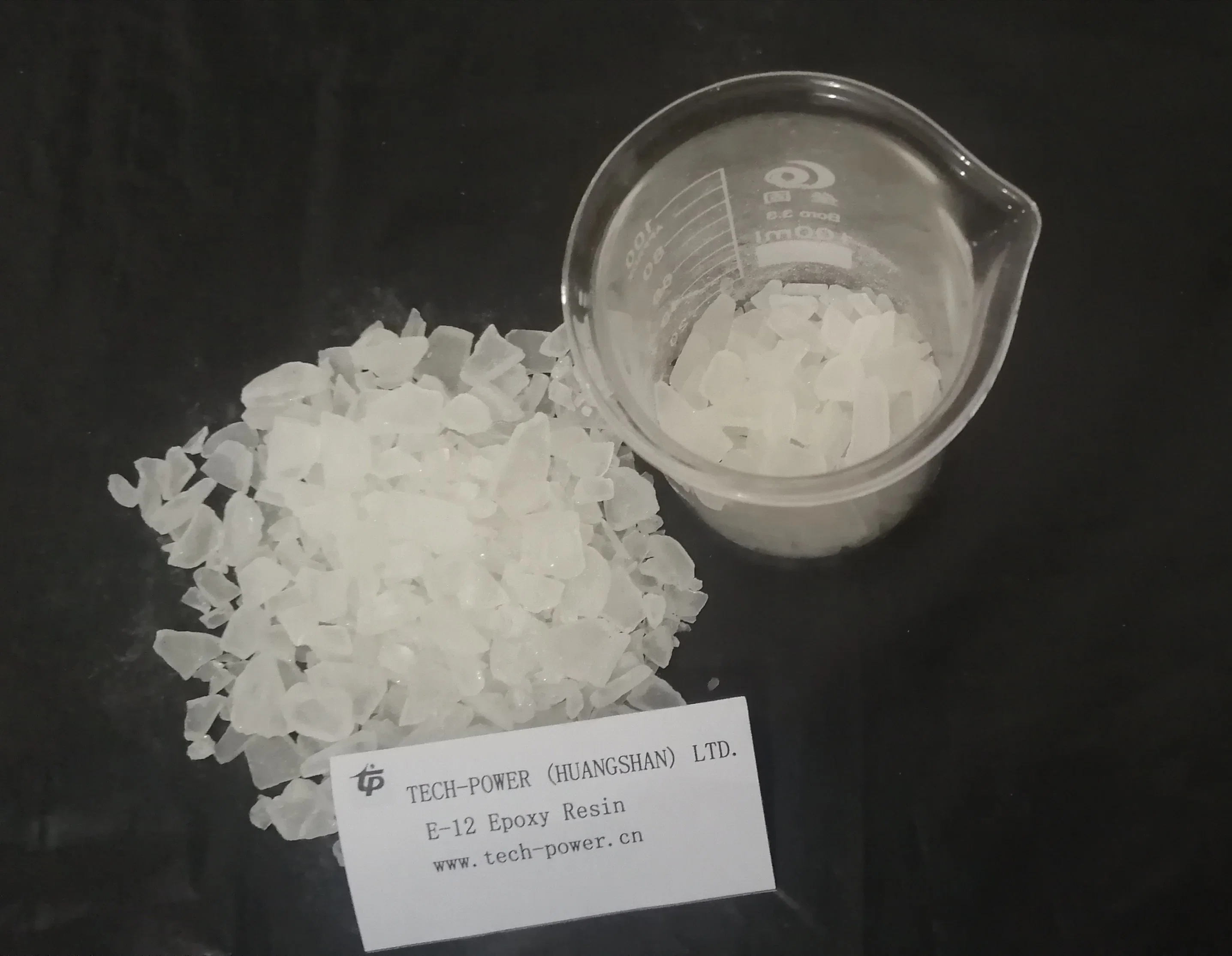 E-12 Solid Epoxy Resin with Titanium Dioxide for Powder Coatings in Chemical Equipment