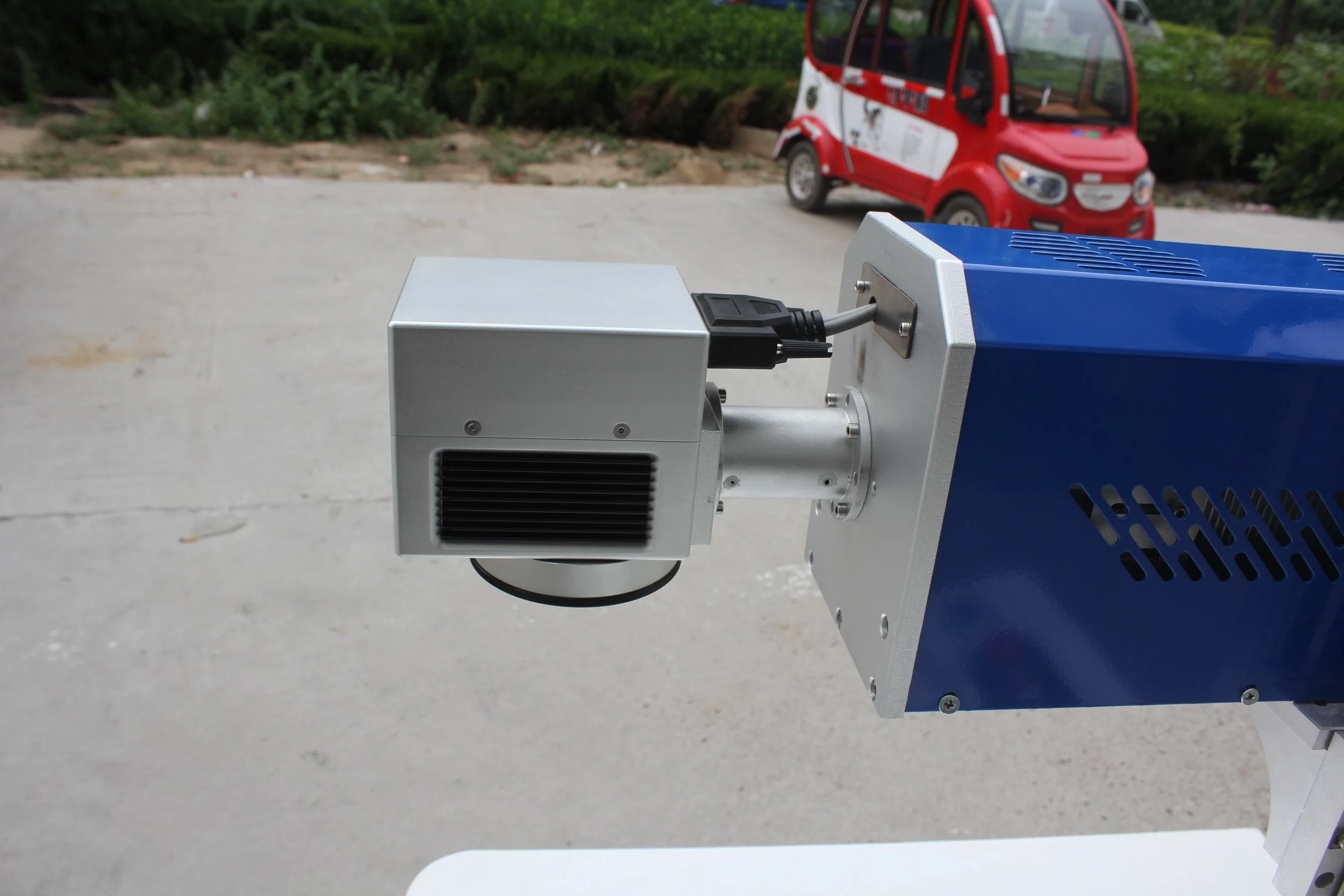 ماكينة علامة ليزر من نوع CO2 من نوع OEM/ODM بقدرة 30 وات لماكينة التعبئة/PE المادة