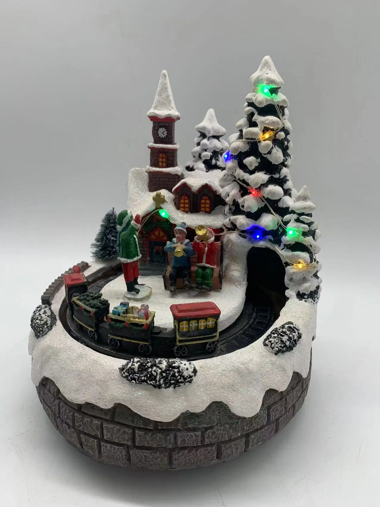 Wholesale/Supplier Home Decorations Customized Polyresin Custom Resin Christmas Village Housesled Lights Revolving Carousel