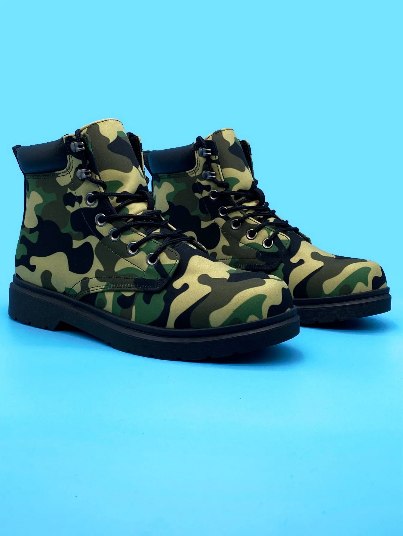 Camouflage Pattern Custom Shoes Men Boots Outdoor Hiking Boots