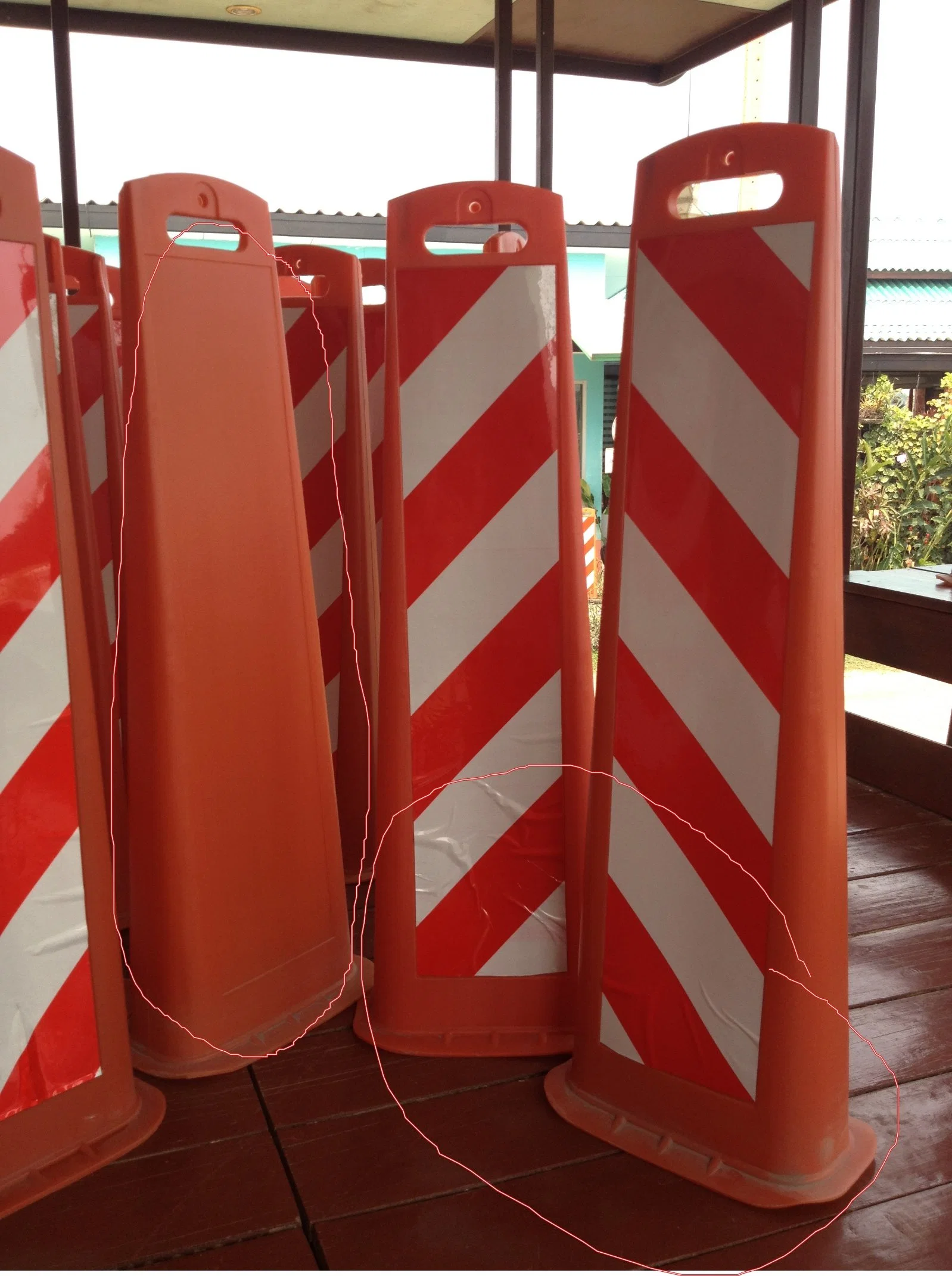 PE Plastic Column Board Black Base Red White Stripes Highway Warning Board