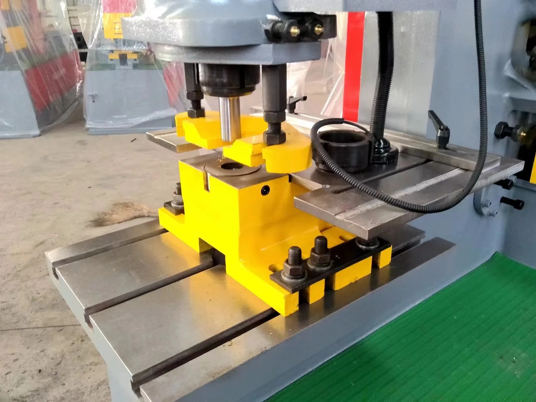 Sumore Normal Iron Shearing Fold Bend Angle Channel Hydraulic Cutting Machine Manufacture