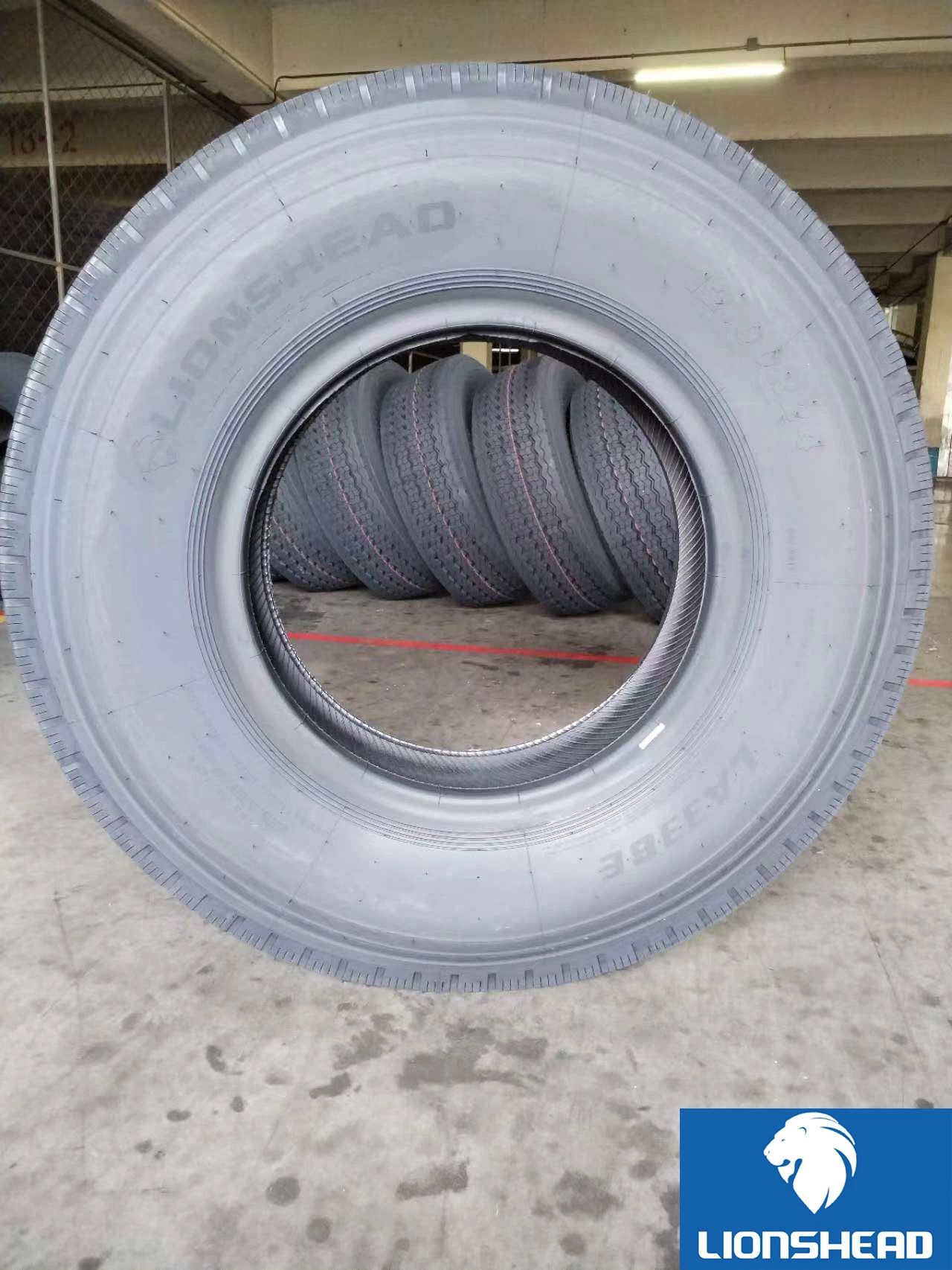 Wholesale/Supplier Best Price Brand Original Factory Price Steel Radial TBR Truck Bus Tire with Cheap Price 315/80r22.5 11r22.5 12r22.5 1200r20 1200r24