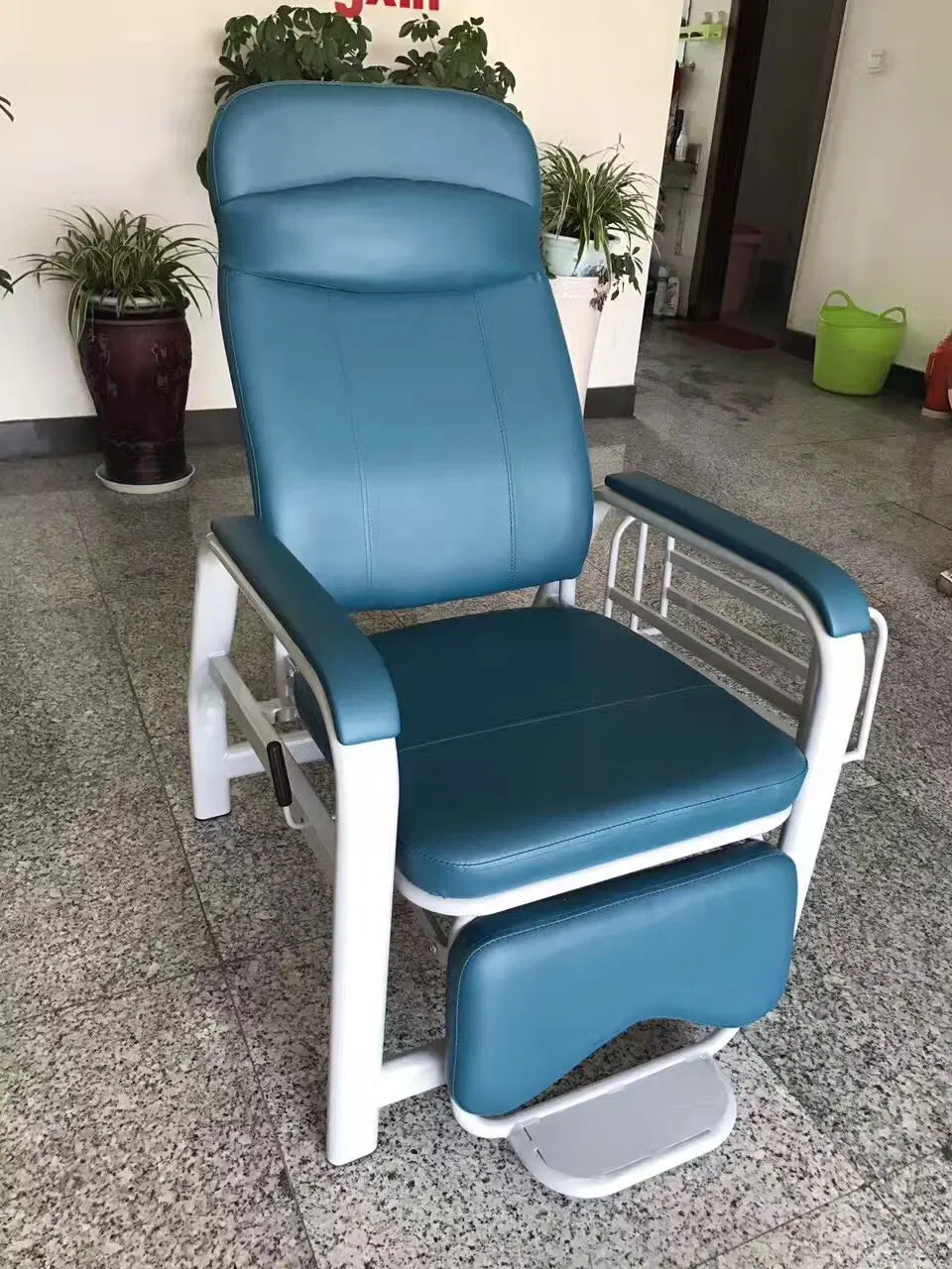 Hospital Manual Treatment Chair for Blood Donation