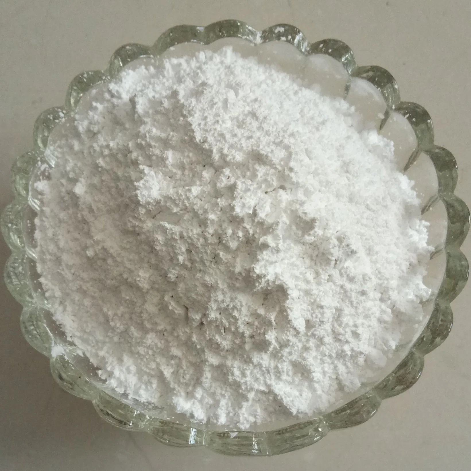 99.7% Aluminum Oxide Tch-1 for Ceramics and Thermal Conductive Material