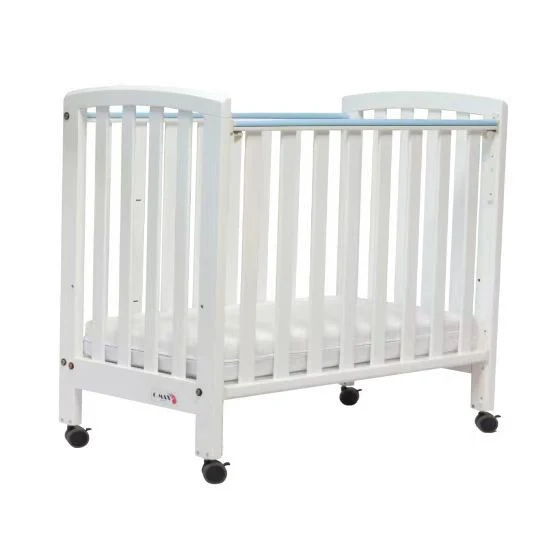 Popular Nontoxic Nursery Daycare Solid Wooden Baby Crib