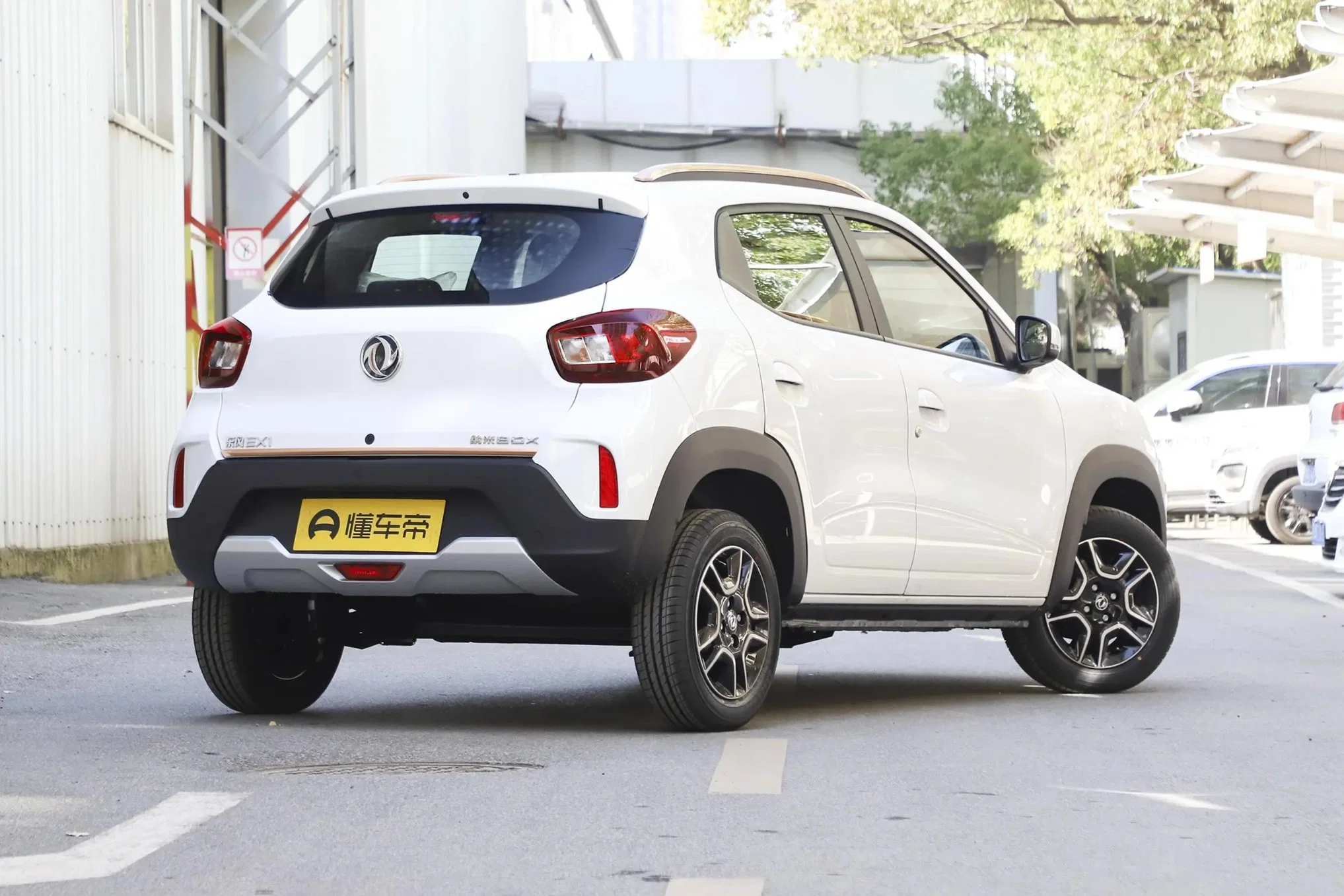 A fábrica de Alta Velocidade do elevador eléctrico de segurança o SUV veículo usado carro pequeno mini-EV