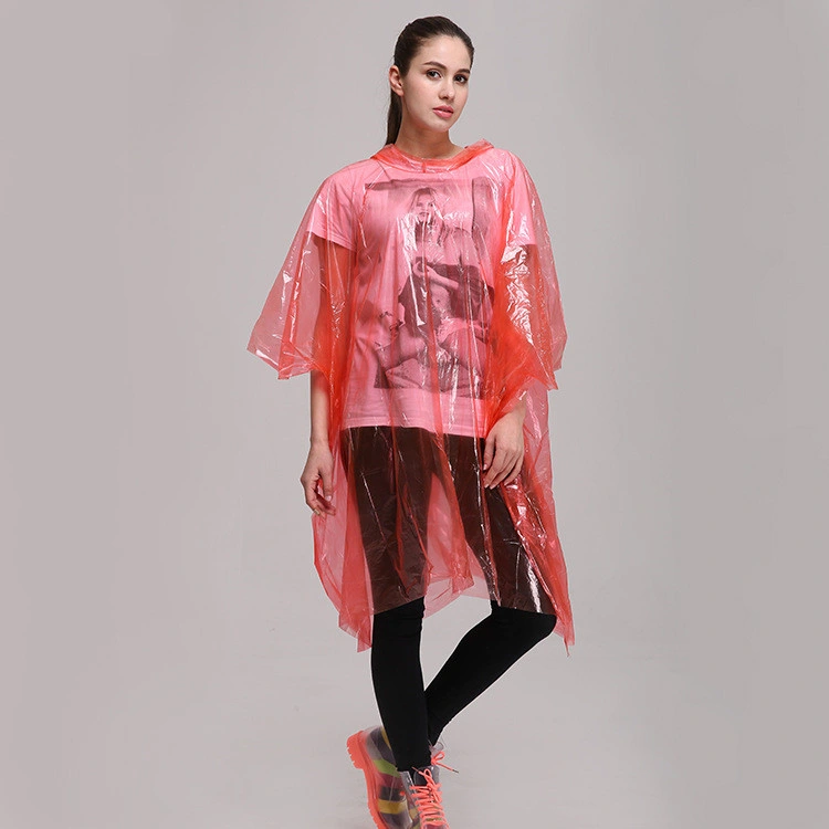 Capa impermeable transparente desechable de PE RPE-054