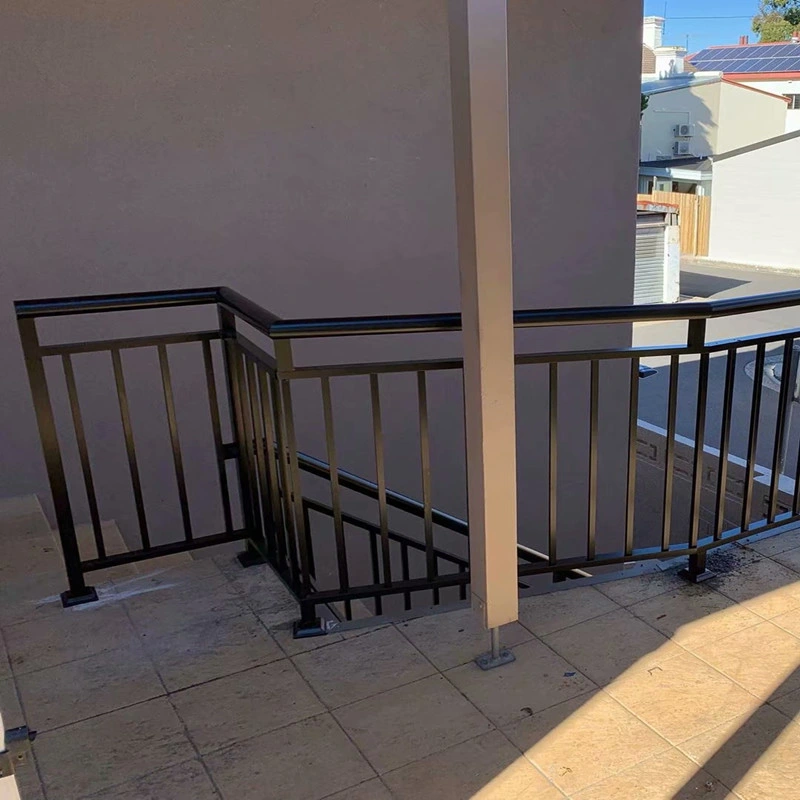 Powder Coated Steel Flat Top Fence Security Fence Stair Handrail