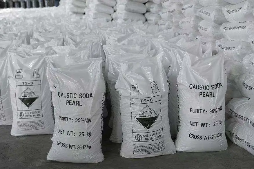 Water Treatment Water Chemical Sodium Hydroxide Caustic Soda Flakes Pearls