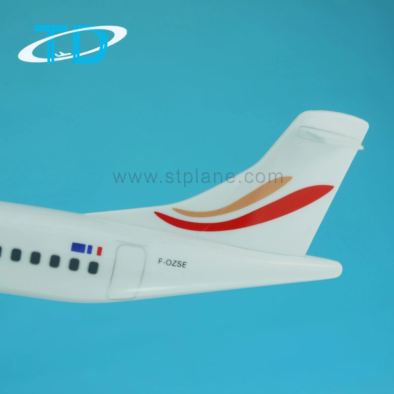 Ewa Atr72-500 27cm em plástico ABS 1/100 Dom avião modelo promocionais