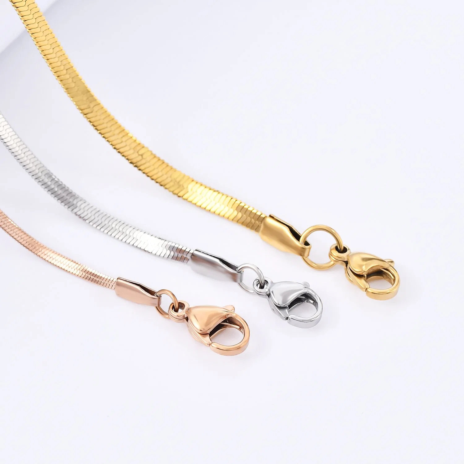 Wholesale 18K Gold Plated Stainless Steel Herringbone Necklace Chain Shiny Choker Necklace Bracelet for Ladies Gifts