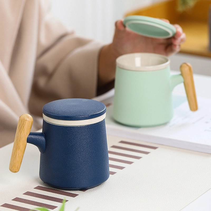 Fabrik direkt Verkauf Keramik-Becher mit Deckel Tee machen Cup Tee Trennung Tasse Filter Tasse Keramik Office Cup