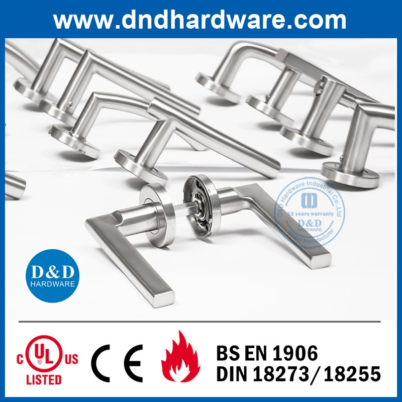 Stainless Steel Tube Handle with Plastic Base for Door (DDPL008)