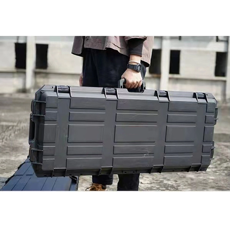 Universal 4X4 Puerta única de plástico abierto bloqueable Gran capacidad impermeable Caja de herramientas de almacenamiento de seguridad de barras de pesca de techo