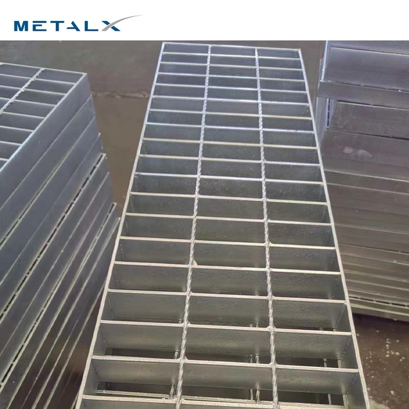 Trench Steel Grating High Strength Factory Supply Serrated Steel Grating Cast Iron Trench Drain Grates/Grating