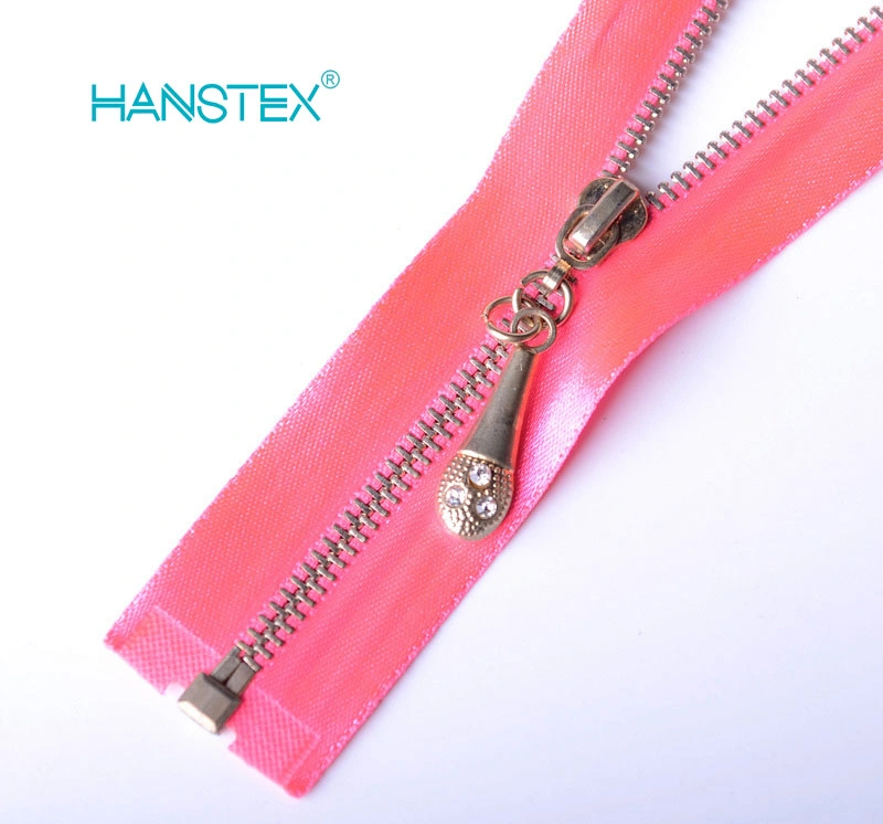 Hans no 5 Guantillera Rosa dientes de oro Zipper