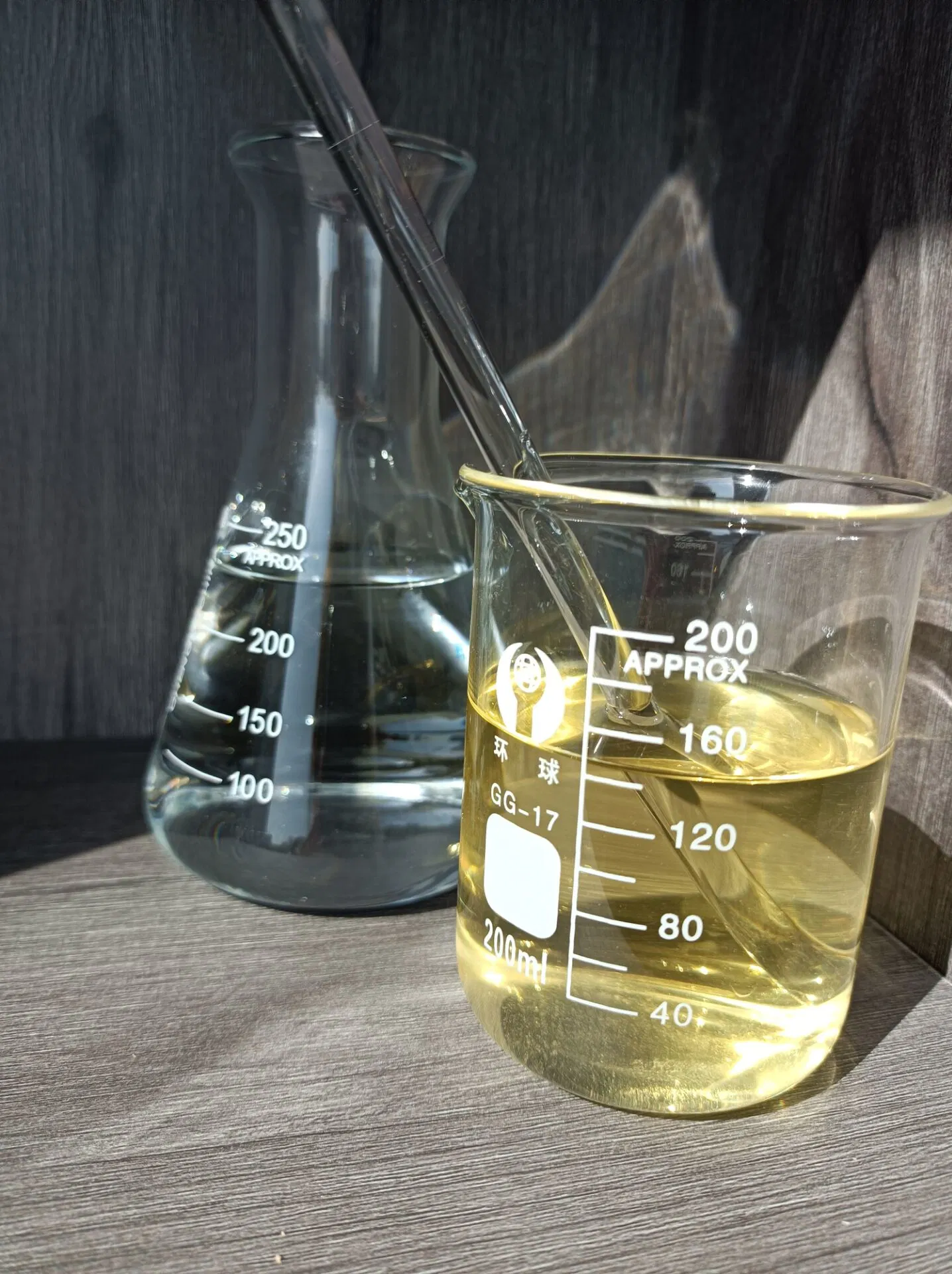 Cosmetic Ultraviolet Absorber Octocrylene 2-Ethylhexyl 2-Cyano-3, 3-Diphenylpropenoate CAS 6197-30-4