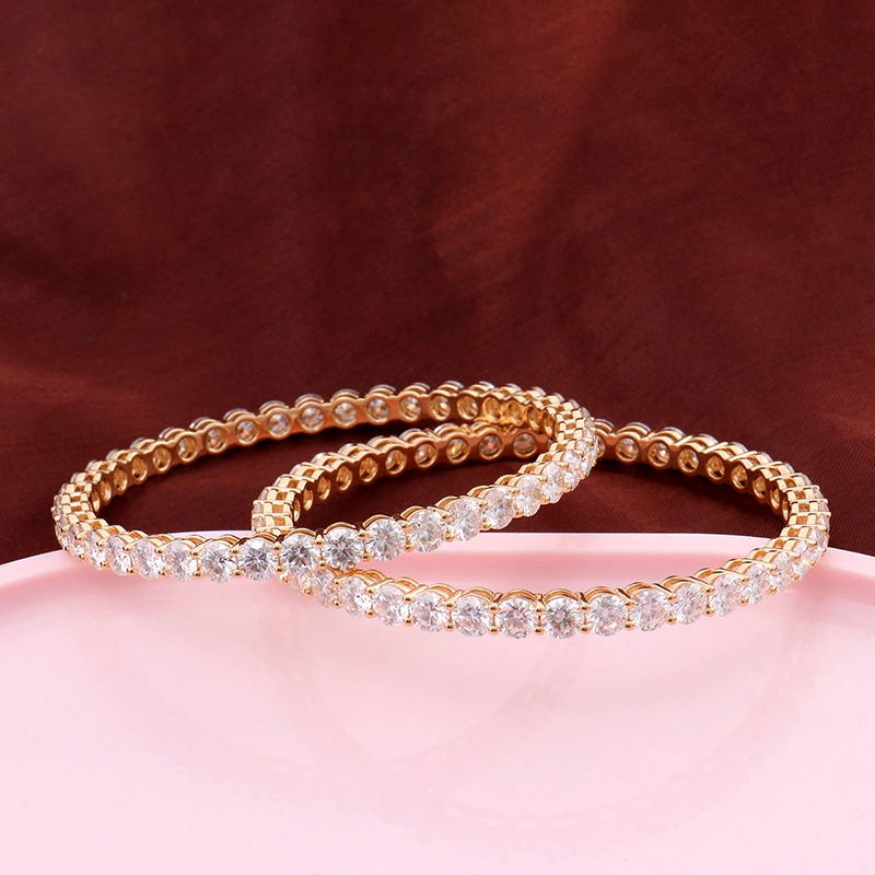 Customize Gorgeous 5mm Pure White Moissanite Diamond 18K Gold Bangle with Nice Patterns