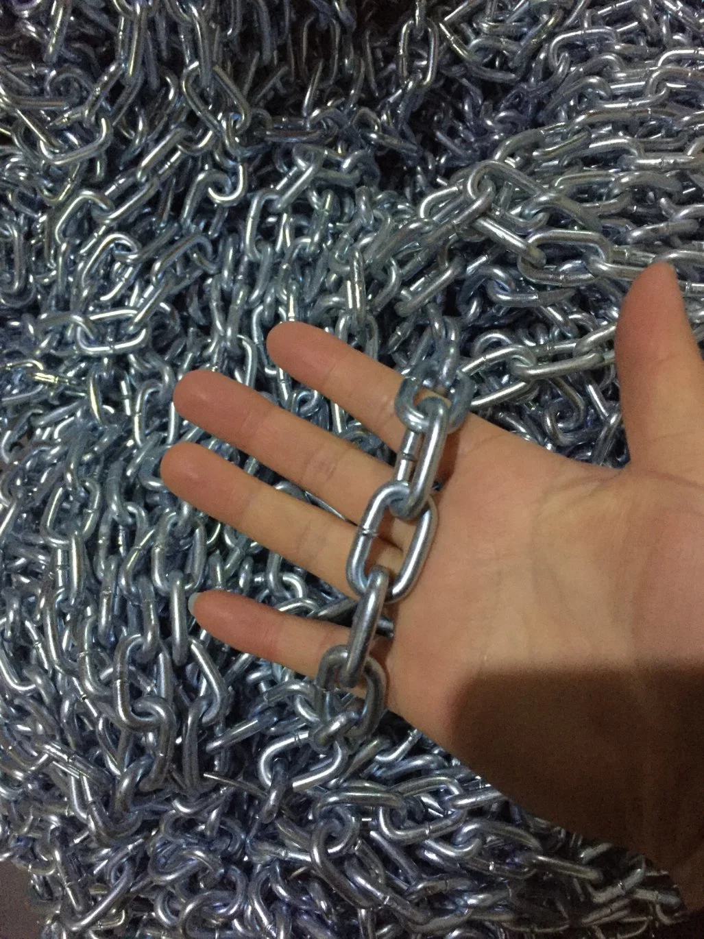 Hardware Link Ring UK Standard Medium Welded Link Chain Electric Galvanized Alloy Steel Iron